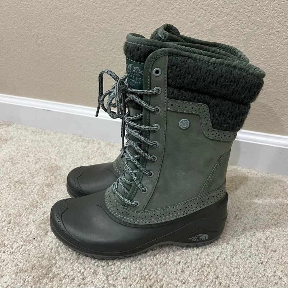 The North Face Women Shellista II Dachund Green Mid Winter Boots Size 5.5,